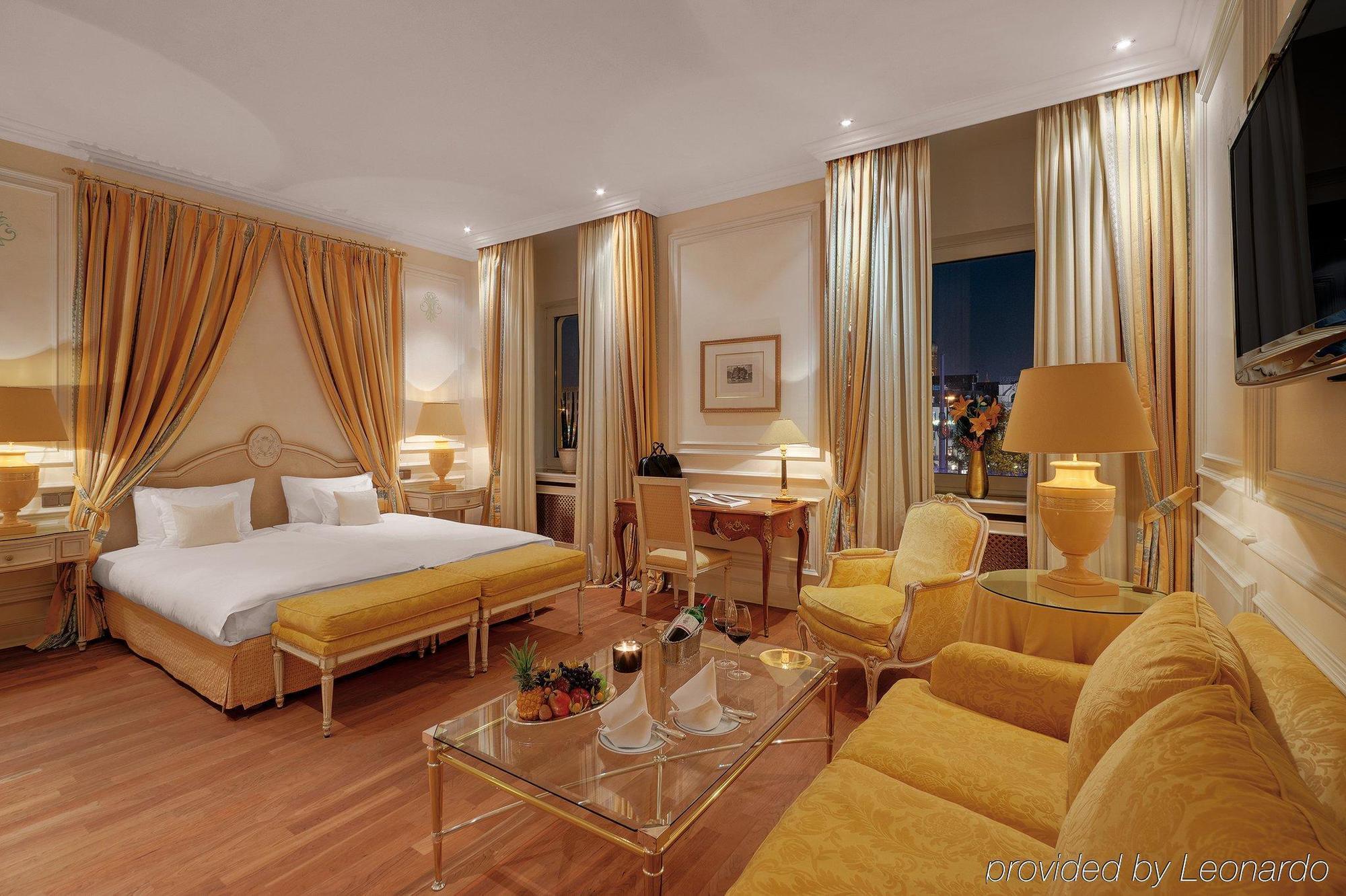 Hotel Konigshof Munich Room photo